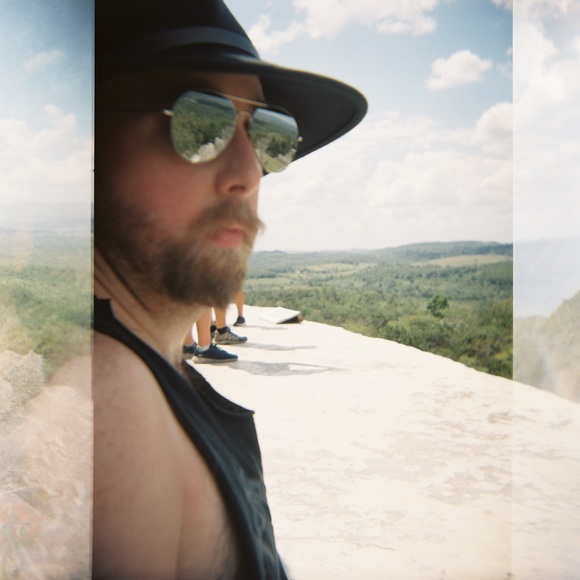 Meet your Posher, Rob - Picture 1 of 1